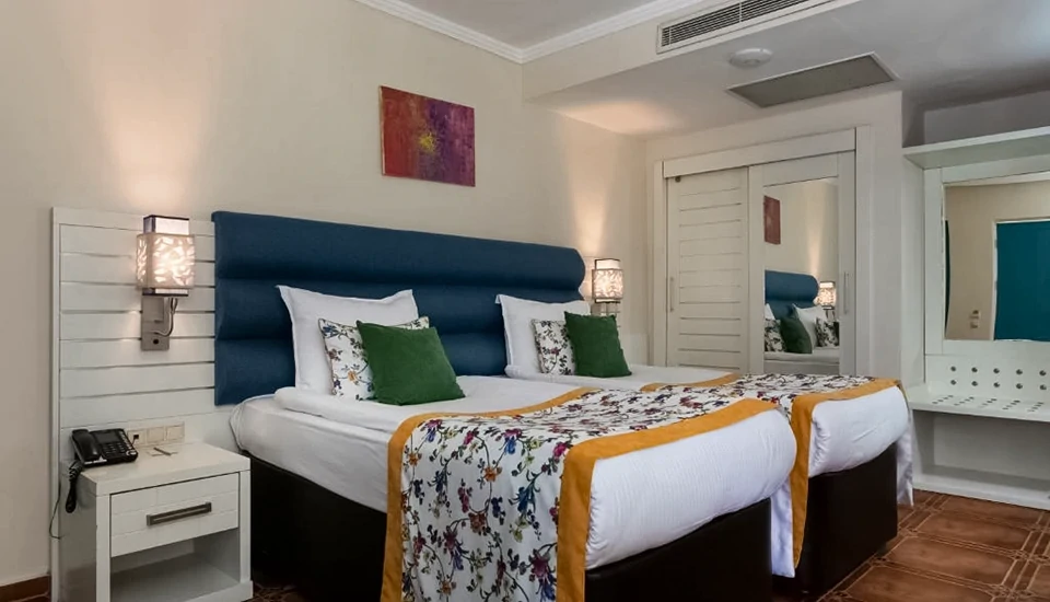 هتل اورنج کانتی کمر آنتالیا